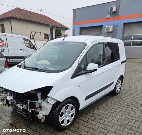 Ford Transit Courier - 2