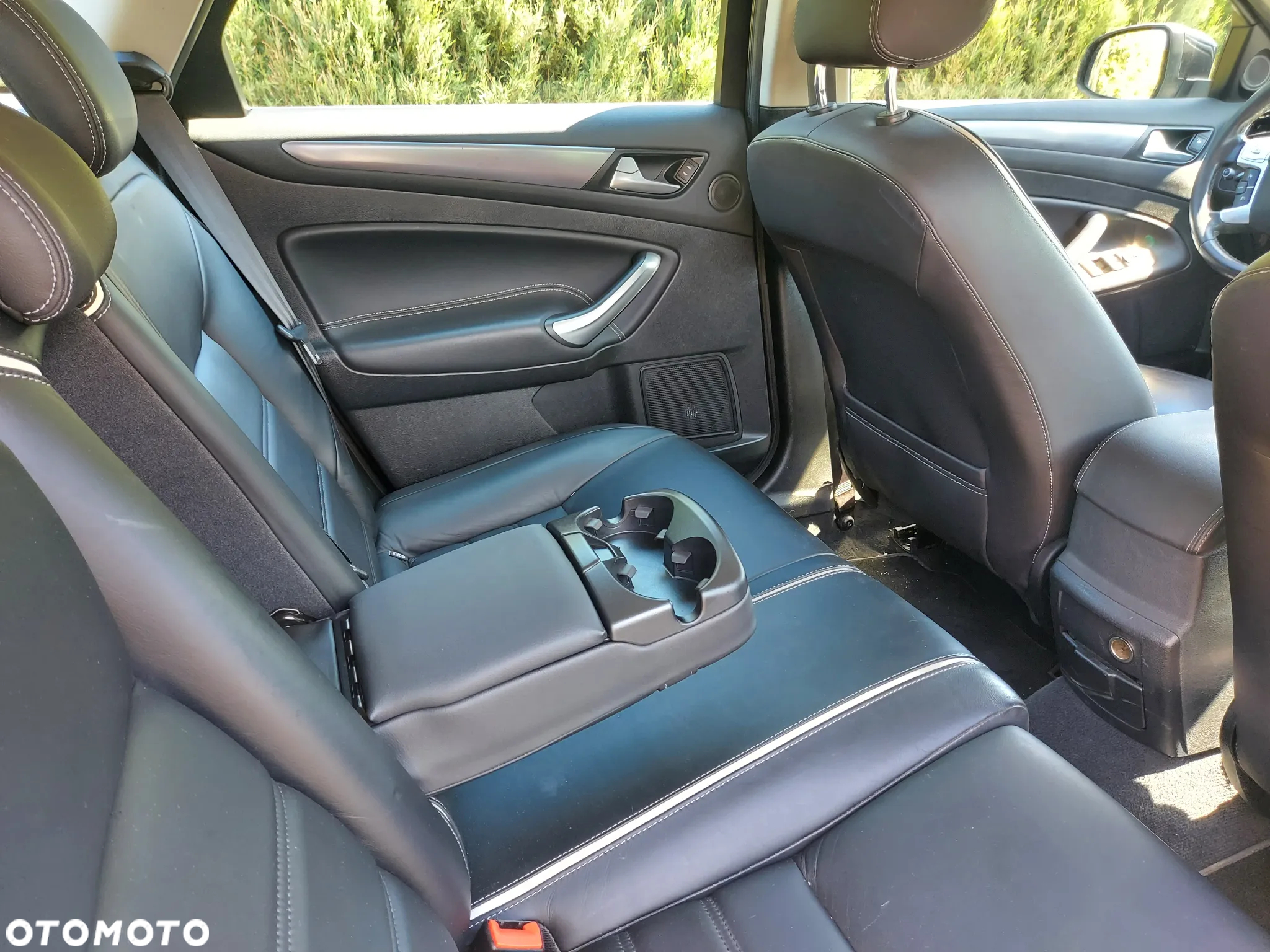 Ford Mondeo 1.6 Eco Boost Start-Stopp Titanium S - 11