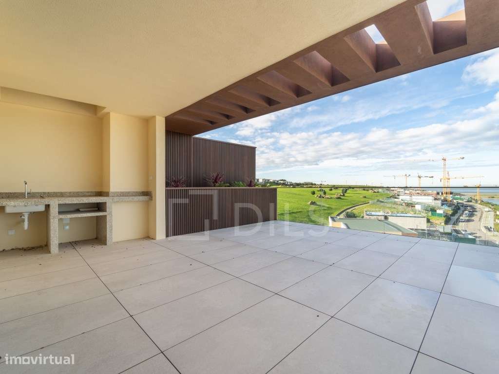 Penthouse T4 em Vila Nova de Gaia na Quinta Marques Gomes-9