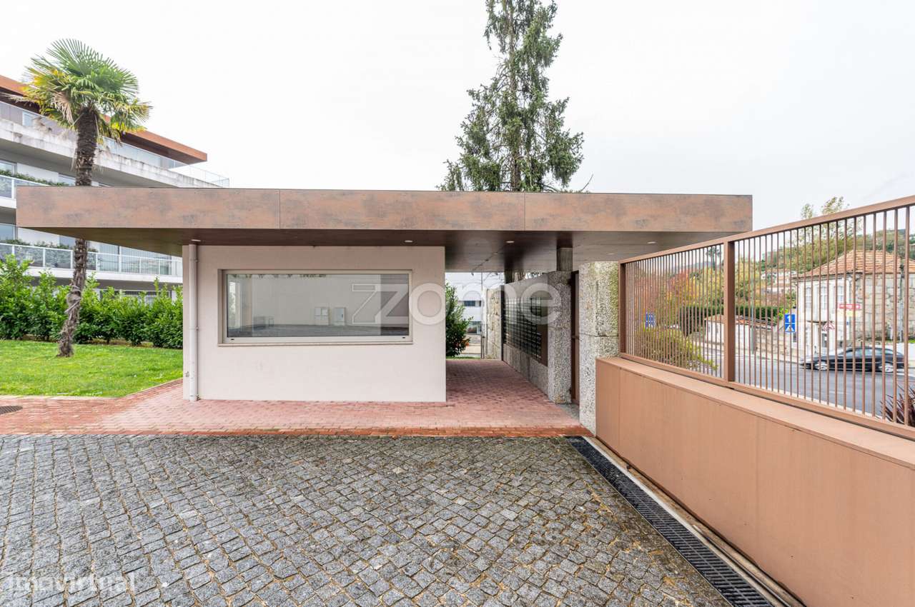 T2 com Varanda, Lugar Garagem, em Condomínio Jardins -Centro de Viz... - Grande imagem: 4/40