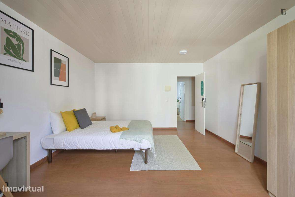 Quarto - localizado em Avenida da Liberdade Lisbon - Grande imagem: 4/9