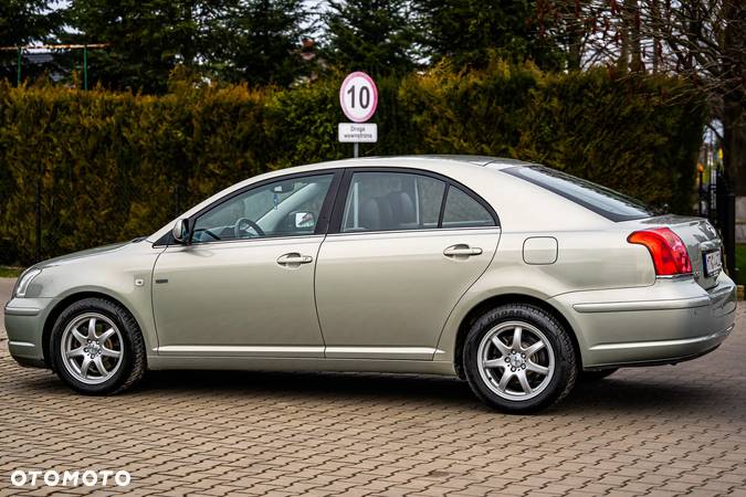 Toyota Avensis 2.0 VVT-i Executive - 6