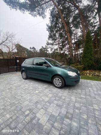 Volkswagen Polo 1.4 16V Comfortline - 4