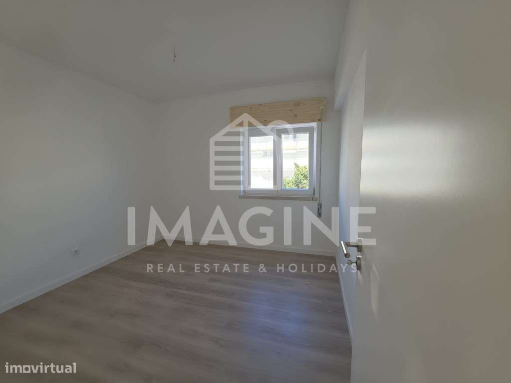 Apartamento T2 Remodelado e equipado em Setúbal-5