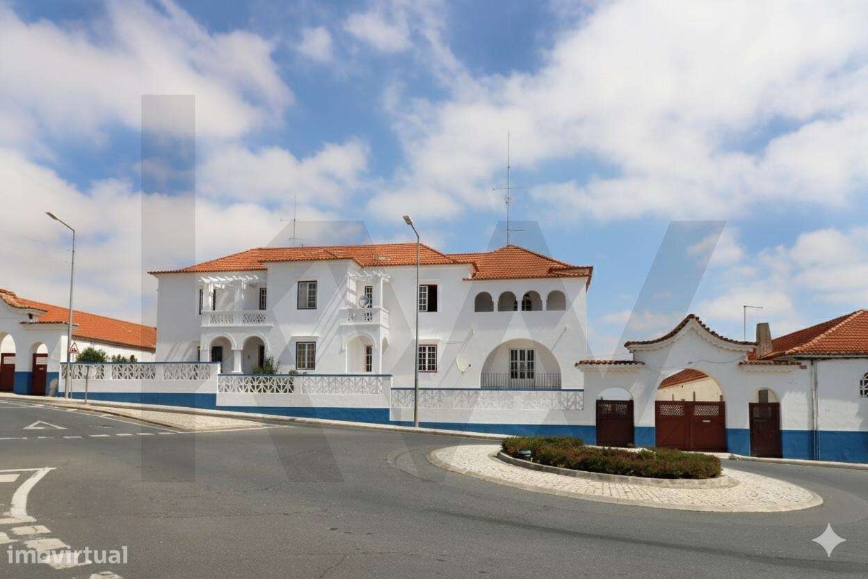 Moradia senhorial com terreno e 32 assoalhadas em Aljustrel. - Grande imagem: 2/60