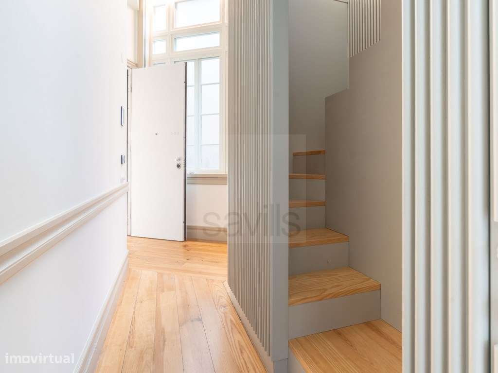 Apartamento T0 mobilado e decorado na Avenida dos Aliados-9