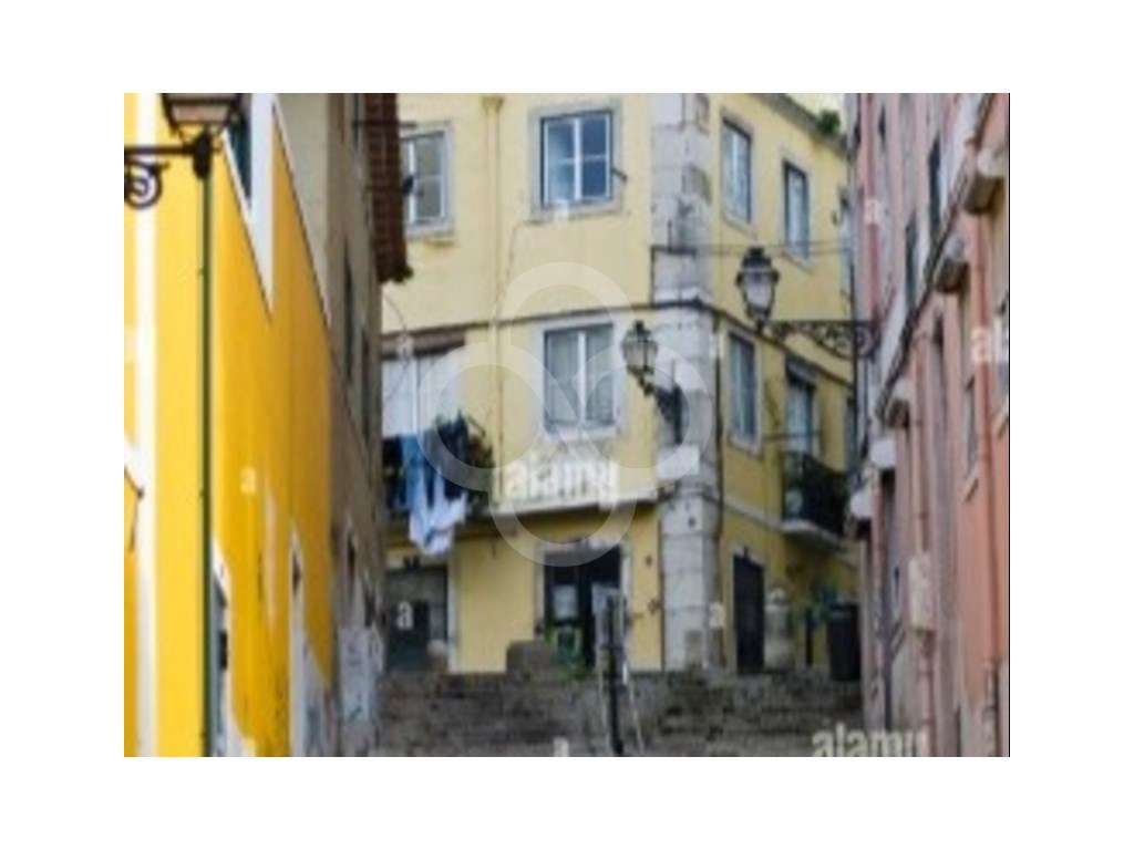 Prédio no Beco da Amendoeira remodelação total com 3 apartamentos e... - Grande imagem: 5/24