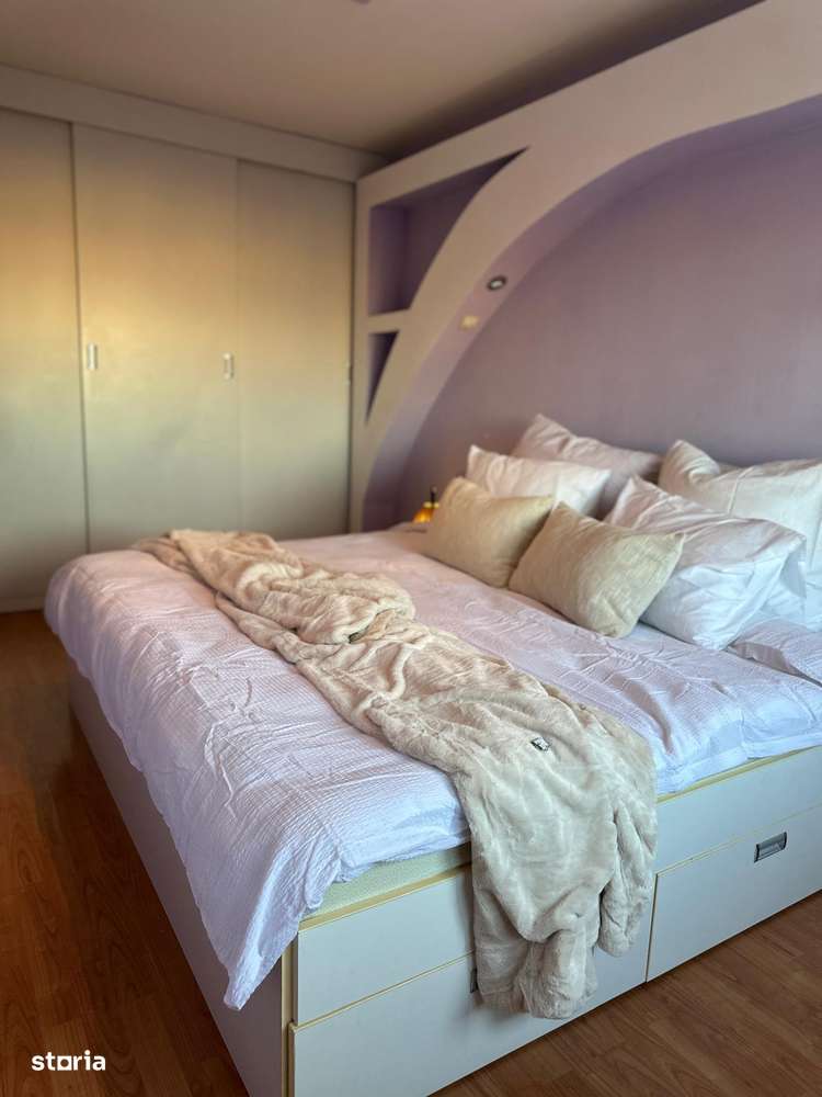 Vand apartament 3 camere-zona Lebada-1