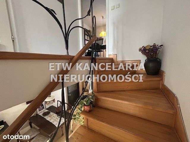 Klimatyczny dom w osiedlu Accord na Ursynowie-1