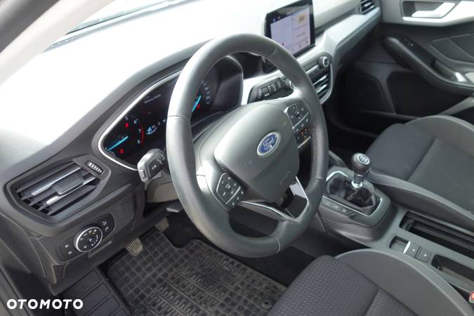 Ford Focus 1.0 EcoBoost Trend Edition Business - 14