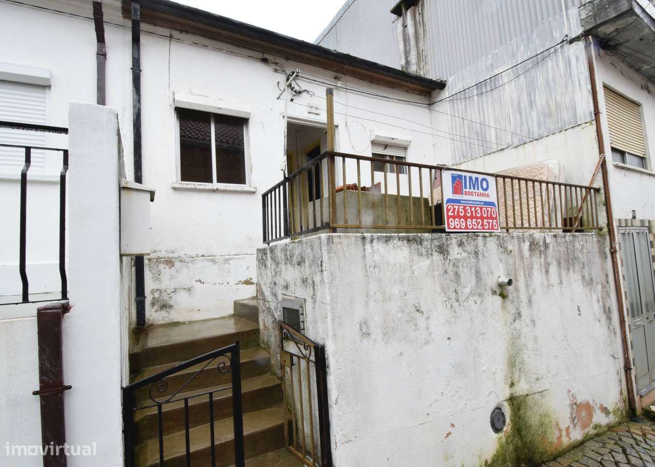 Moradia para Restaurar T2 Venda em Dominguizo,Covilhã - Grande imagem: 2/13