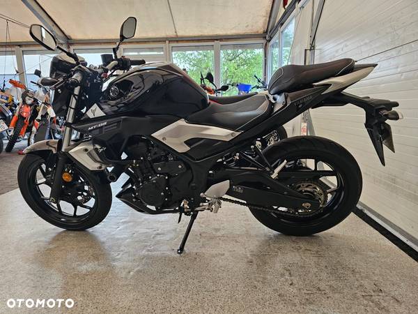 Yamaha MT - 12