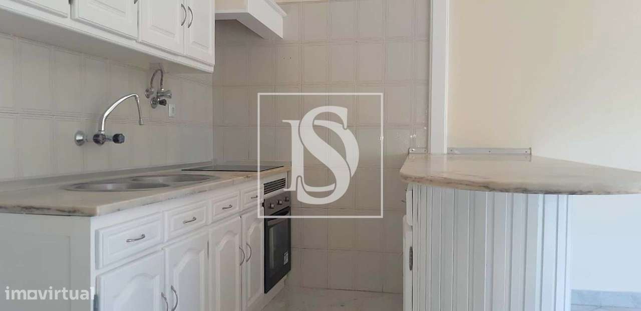 Apartamento T1 c/ garagem junto à praia de Magoito, Sintra-3