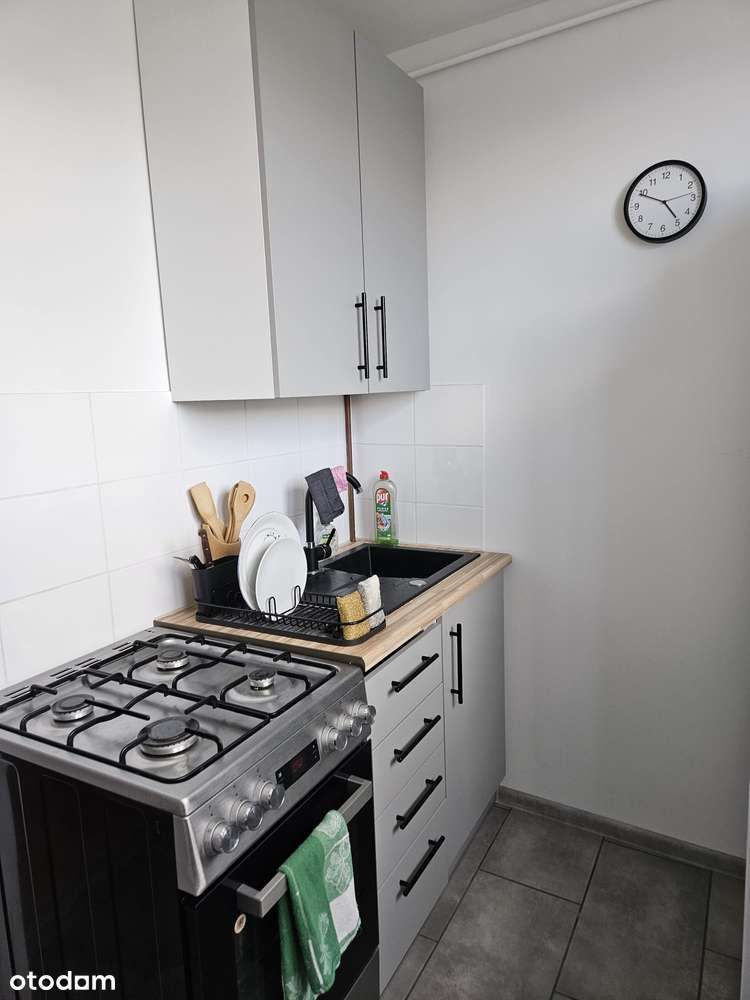 1-osobowy DUŻY jasny pokój. Widok na Sky Tower - Pełny obrazek: 5/7