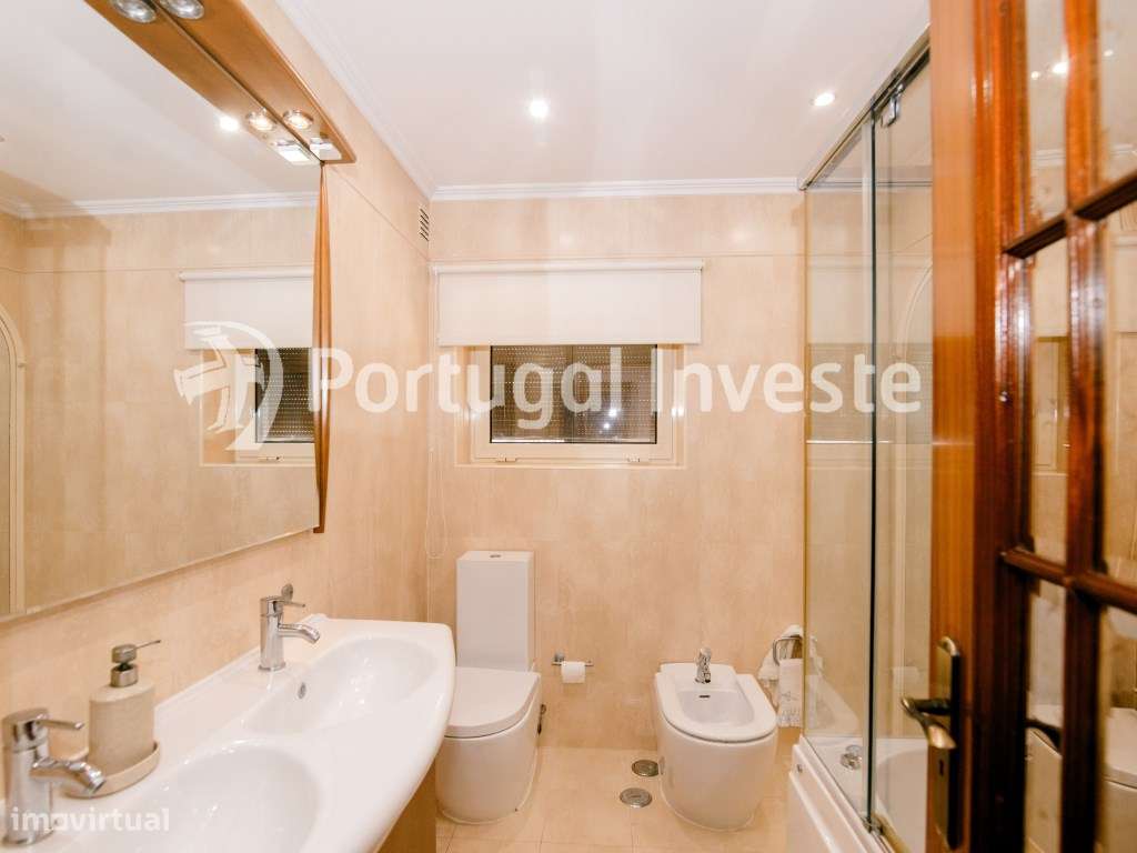 Excepcional apartamento de 4 assoalhadas na Cova da Piedade - Almada-19