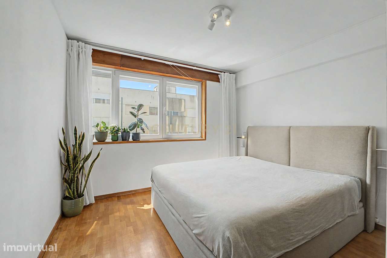Apartamento T2 em Cedofeita, Porto - Oportunidade Única!-0
