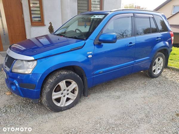 grand vitara 1,9ddis, 142k mil, kod koloru zcw - 3