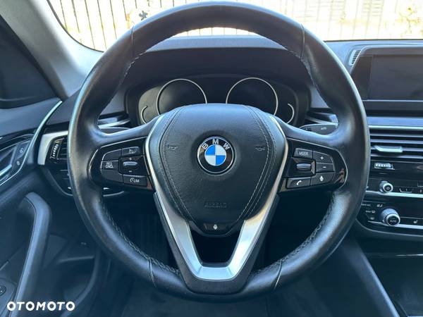 BMW Seria 5 520i GPF Business Edition - 23