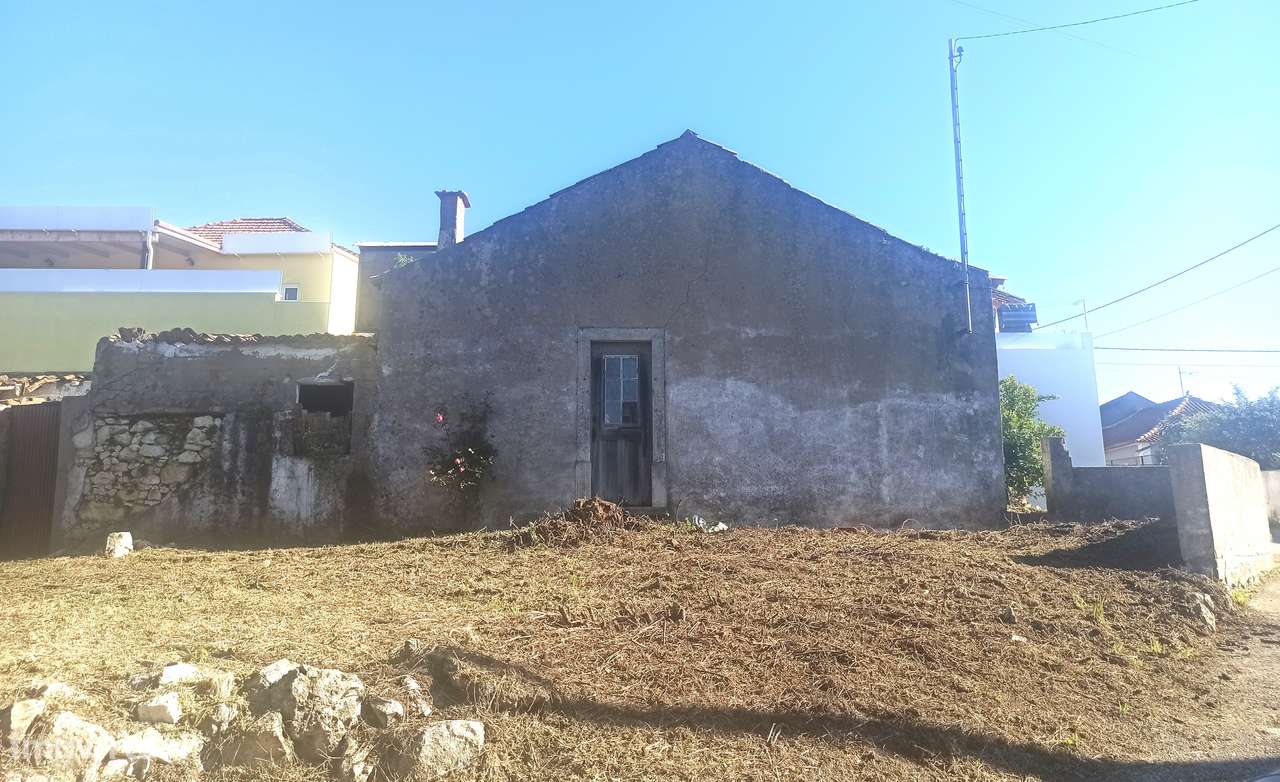 Carvalhal da Aroeira - Moradia para recuperar - Grande imagem: 5/6