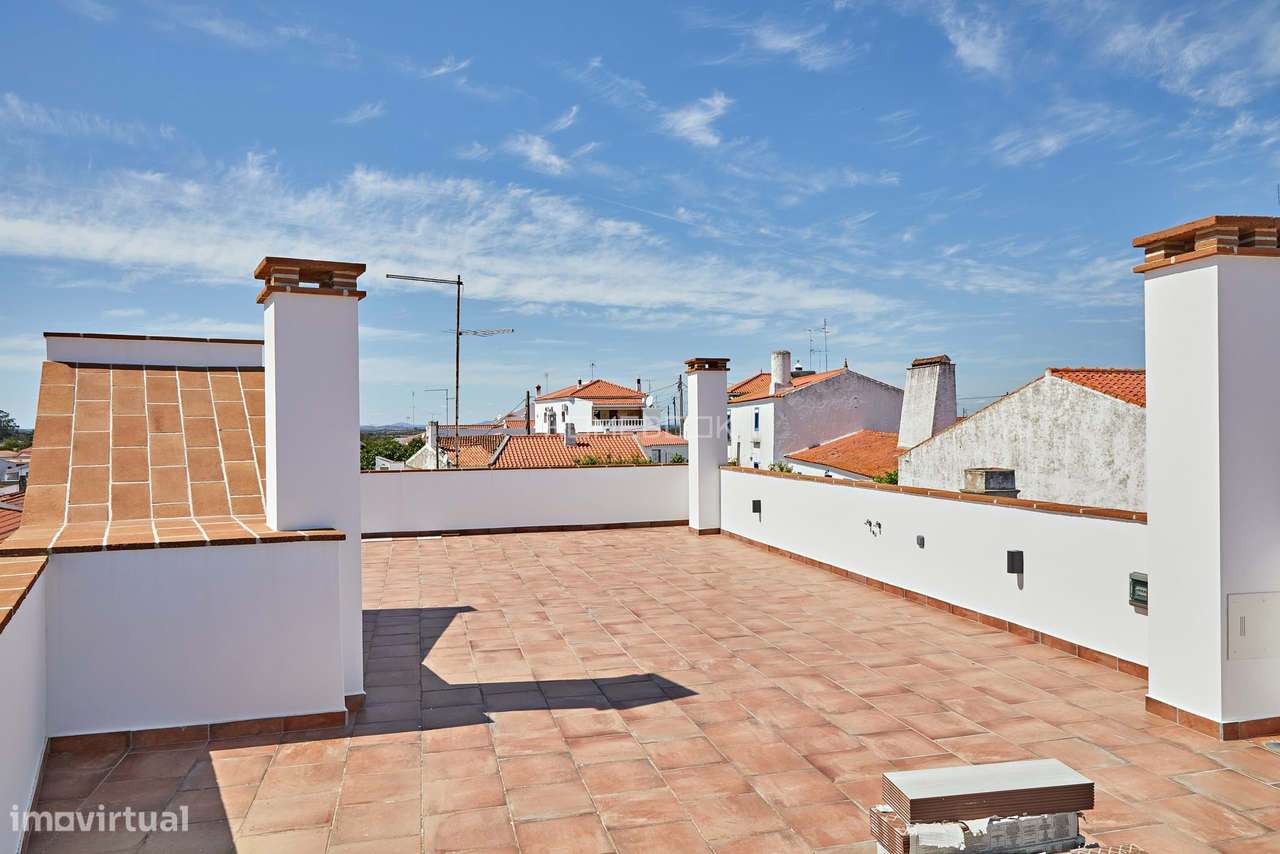 Apartamento T2 Novo a Estrear com Terraço Panorâmico | Outeiro, Monsar-4