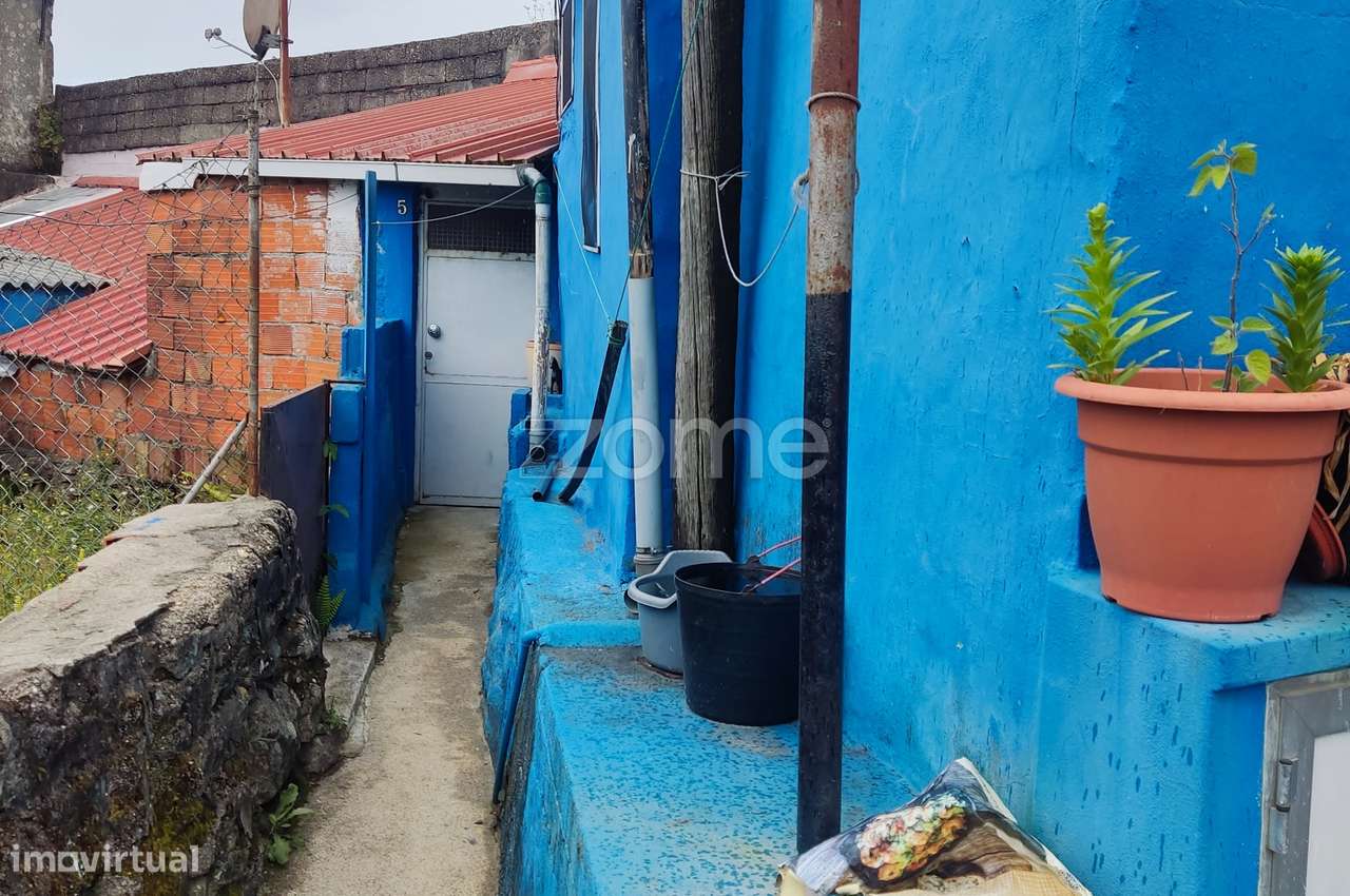 Moradia Típica do Porto em ilha junto ao terminal de Campanhã - Grande imagem: 4/13