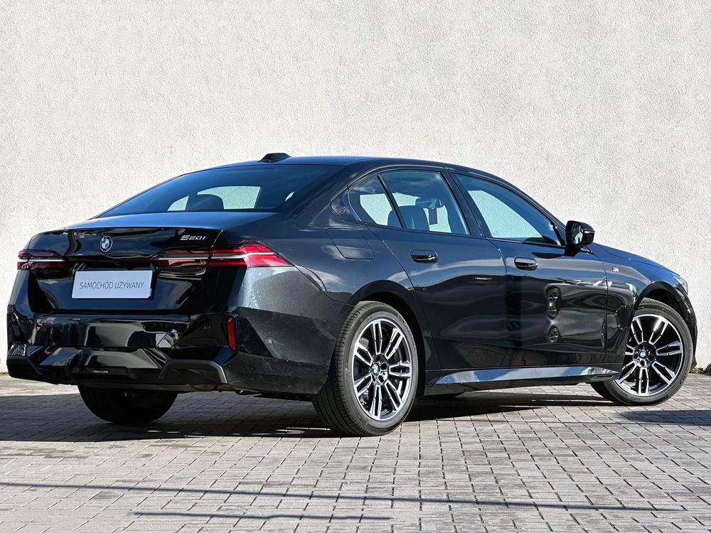 BMW Seria-5 2.0 Benzyna 190 KM — zdjęcie 2