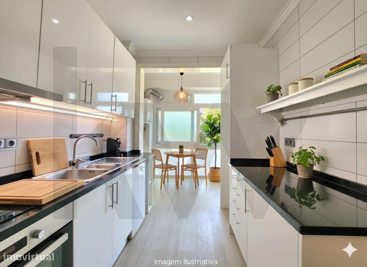 Apartamento T3 semi-renovado no Bairro do Liceu em Aveiro - Grande imagem: 1/37