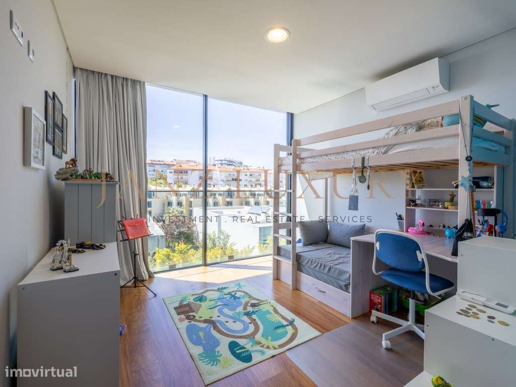 Moradia T4 Contemporânea com Vista Mar Total e Rooftop | Paço de Arcos-25