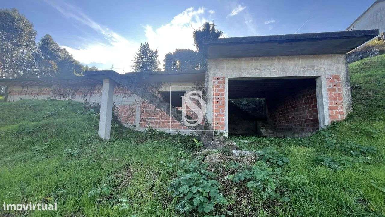 Moradia T3, Térrea, por acabar, em Quintiães, Barcelos - Grande imagem: 2/23