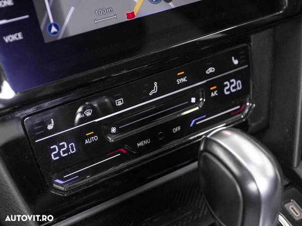 Volkswagen Passat Variant 2.0 TDI DSG Comfortline - 19