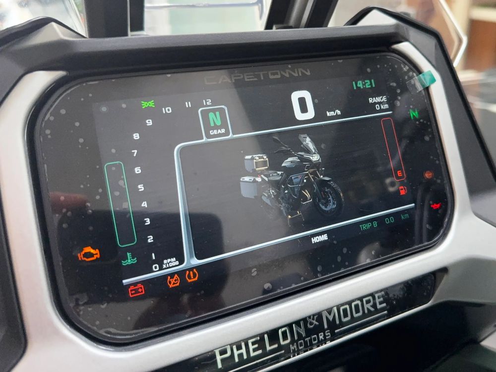 Phelon-And-Moore Capetown-7X 0.7 Benzyna 74 KM — zdjęcie 3