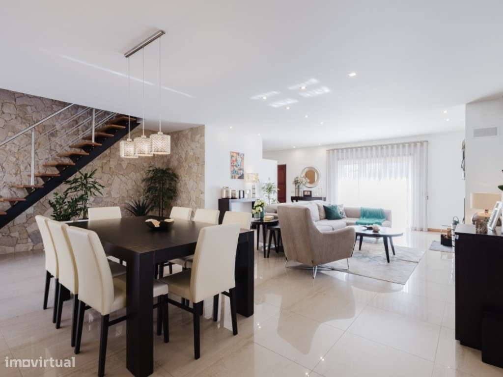 Vendo moradia T4 Térrea com vistas deslumbrantes - Grande imagem: 4/50