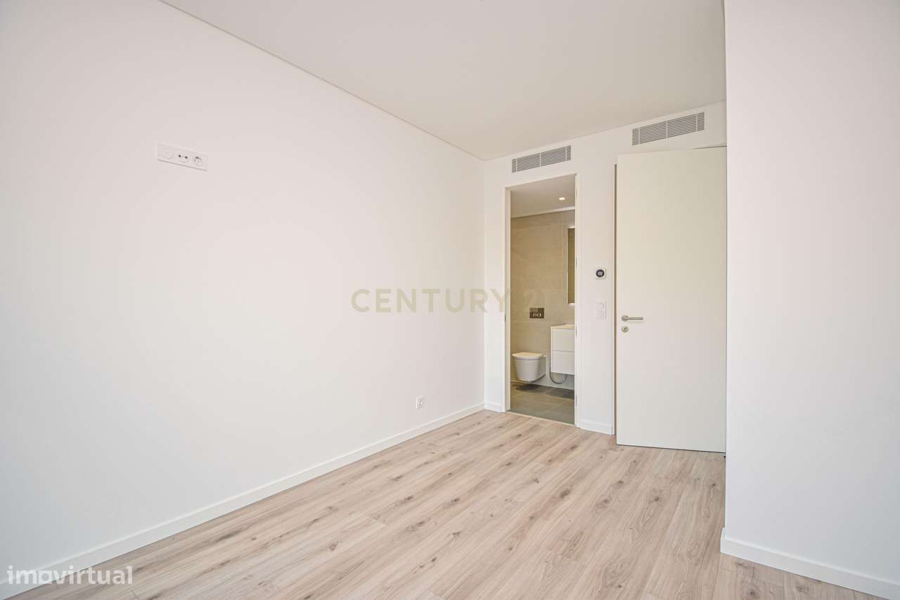 Apartamento T3 em Empreendimento Varandas da Torre em Carcavelos (Nova-14