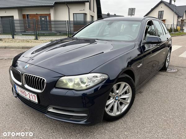 BMW Seria 5 520d Touring - 2