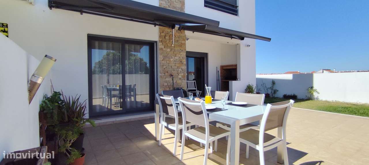 Moradia em condomínio com piscina - Alcochete-32