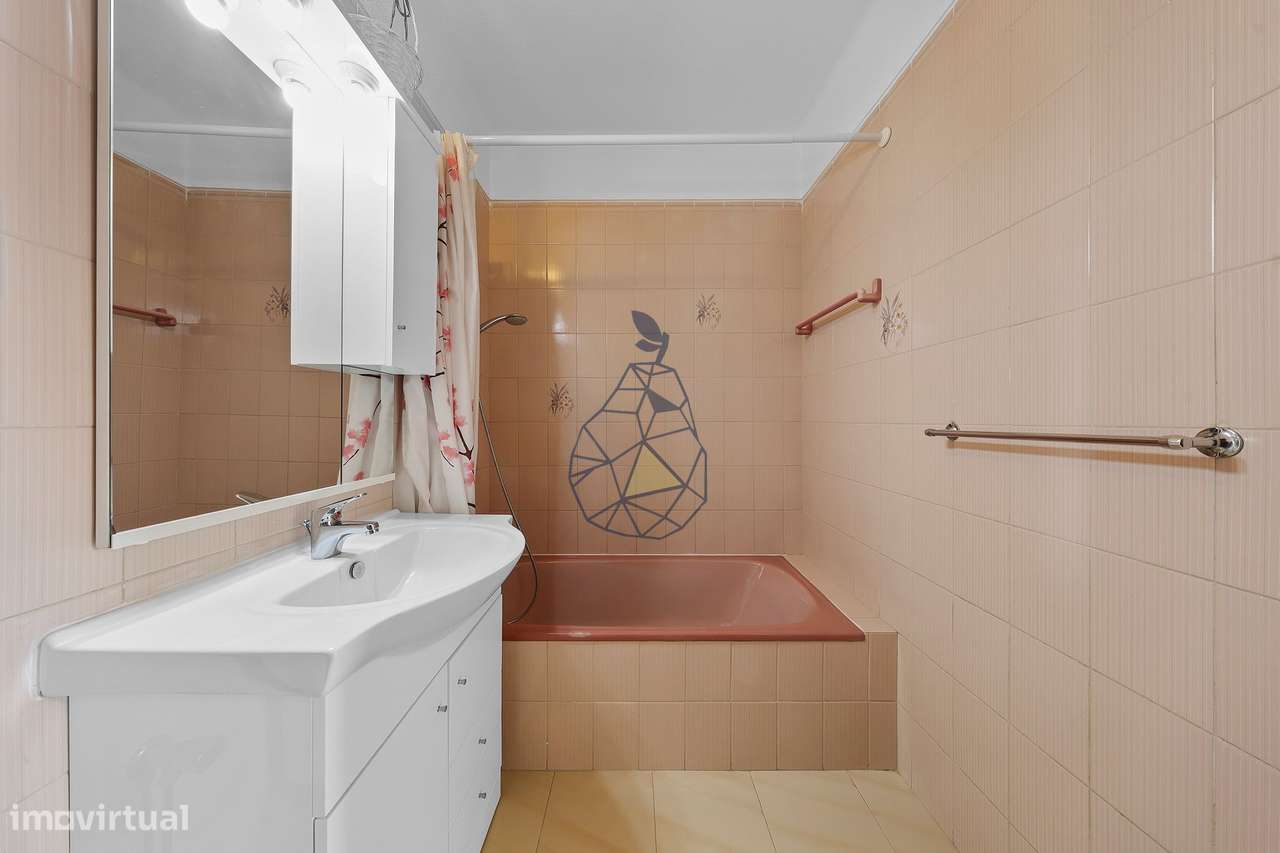 Apartamento T2 virado a Sul , com Garagem na Vila Rosa - Portimão-27