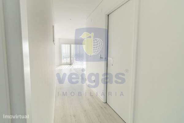 T3 Novo em Santa Marta do Pinhal com Parqueamento - Corroios-11