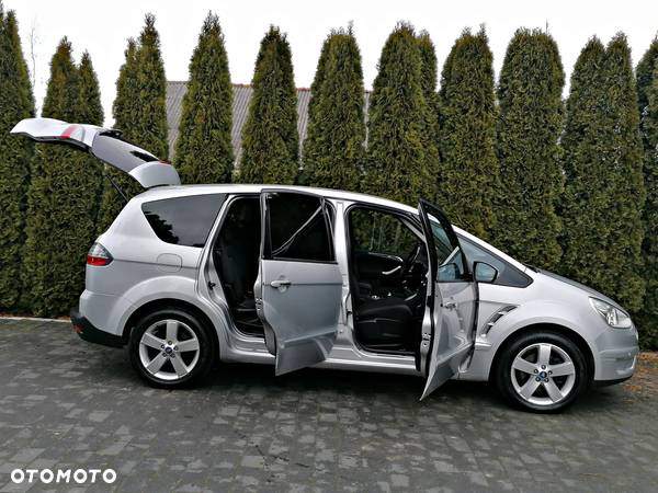 Ford S-Max - 10