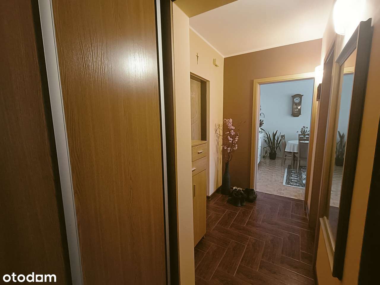 2 pokoje os.Lecha super lokalizacja 1 piętro-17