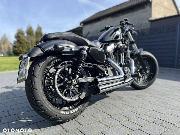 Harley-Davidson Sportster Forty-Eight - 2