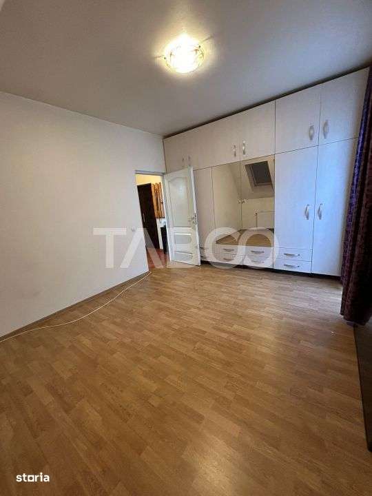 Vanzare apartament cu 2 camere decomandate cu parcare in vila Iris - Imagine principală: 4/8