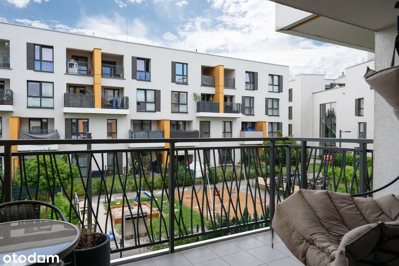 Miejsce postojowe w garażu i komórka | Dwa balkony | Osobna kuchnia-13