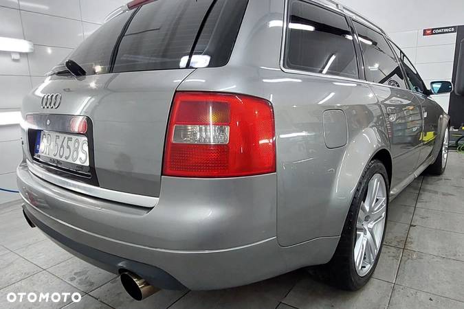 Audi S6 Avant 4.2 Quattro - 10