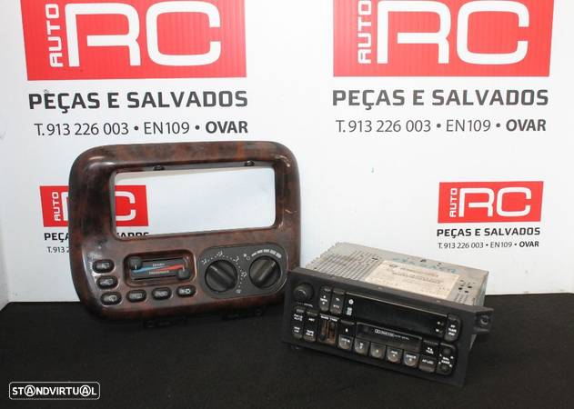 Auto Radio Chrysler Voyager - 1