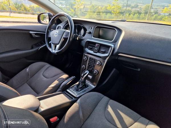 Volvo V40 Cross Country 1.6 D2 Momentum Powershift - 7