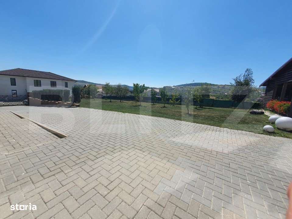 Casa 220mp, 3 dormitoare, curte 15 ari! - Imagine principală: 2/19