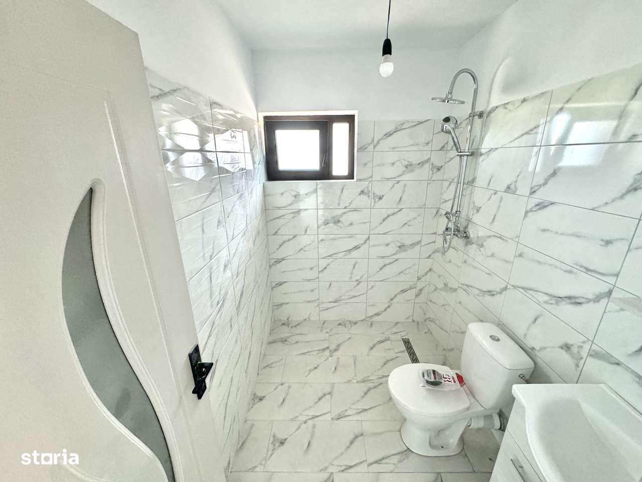 485 mp teren! PLACA! 2 BAI! Dressing! Casa Valea Ursului - Vorovest - Imagine principală: 5/9