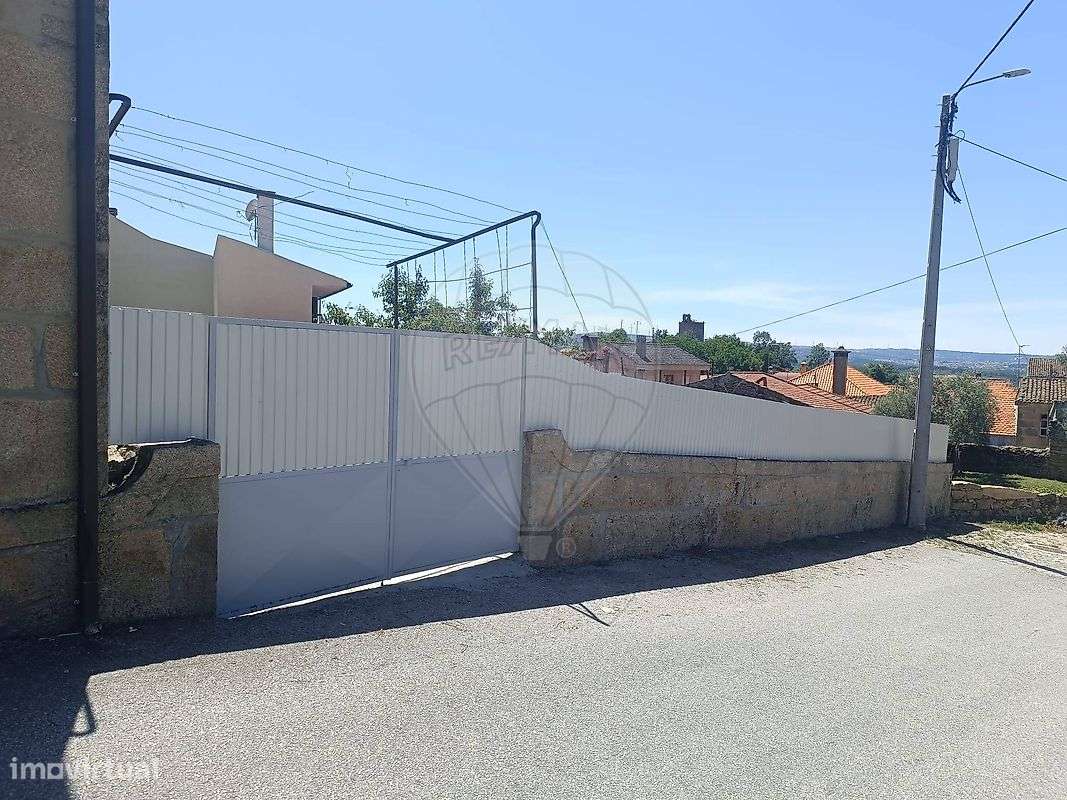 Moradia T2 para venda-16