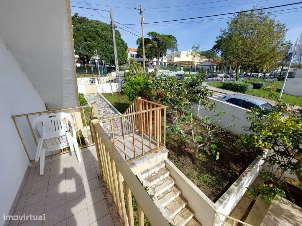 Prédio com 7 apartamentos no centro de Caldas da Rainha-36