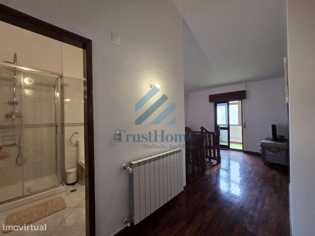 T5 duplex na Tapada das Mercês com 225m2 com lugar de parqueamento-31